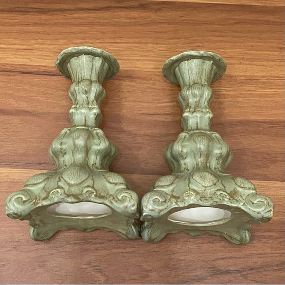 Pair Of Vintage 60’s WYLEY 67 Sage Green Muted Glazed Candle Stick Holder Set - Picture 3 of 13